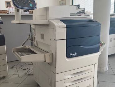 Stampante a colori Xerox 560